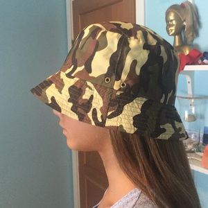 Camo Bucket hat
